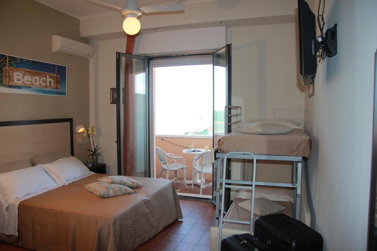 Miomar Beach Hotel Cesenatico Esterno foto