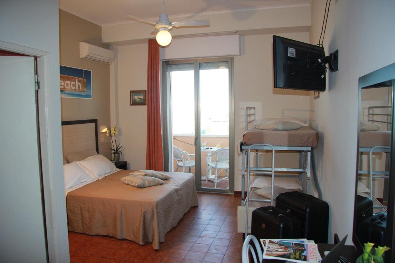 Miomar Beach Hotel Cesenatico Esterno foto