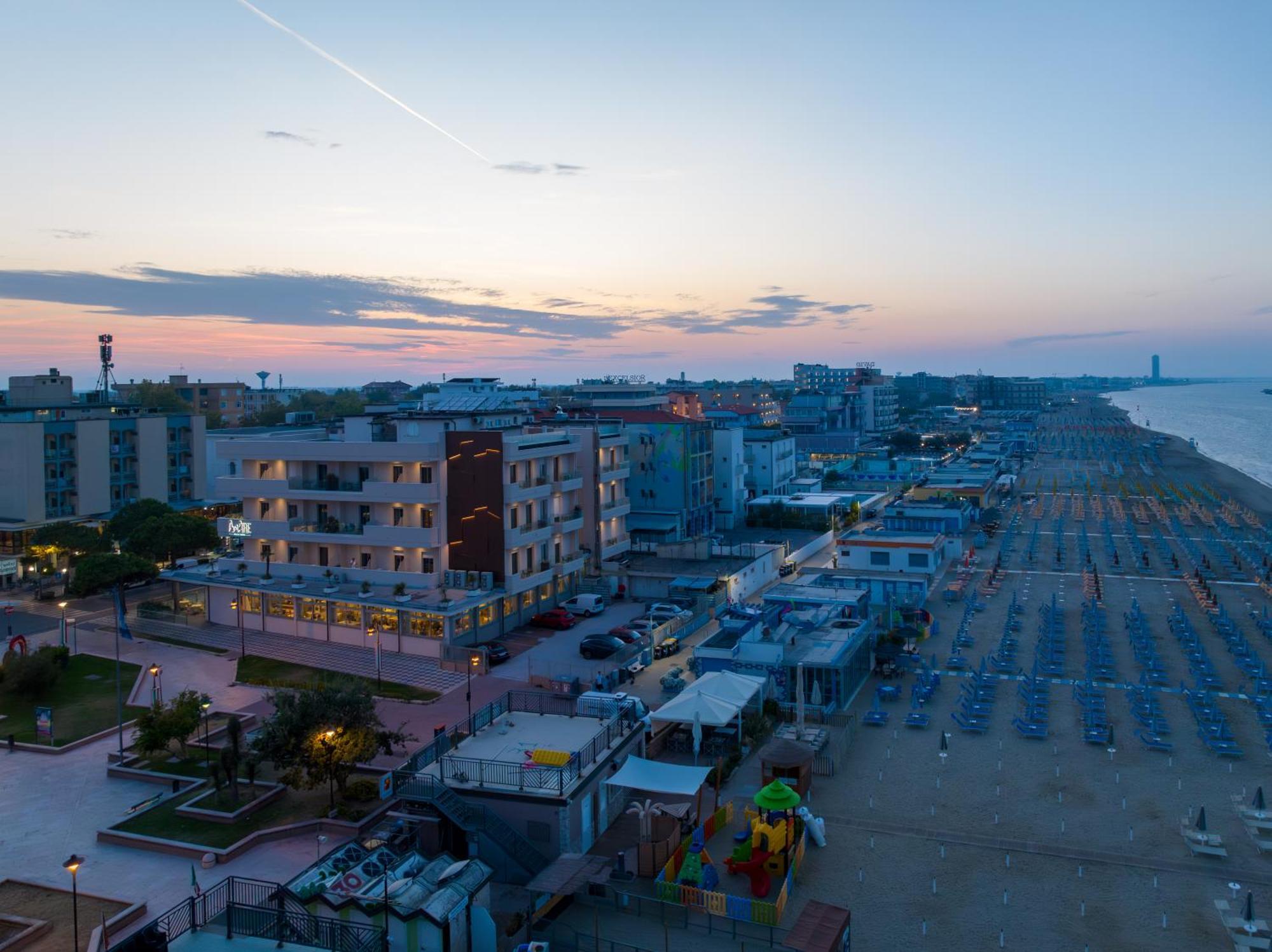 Miomar Beach Hotel Cesenatico Esterno foto