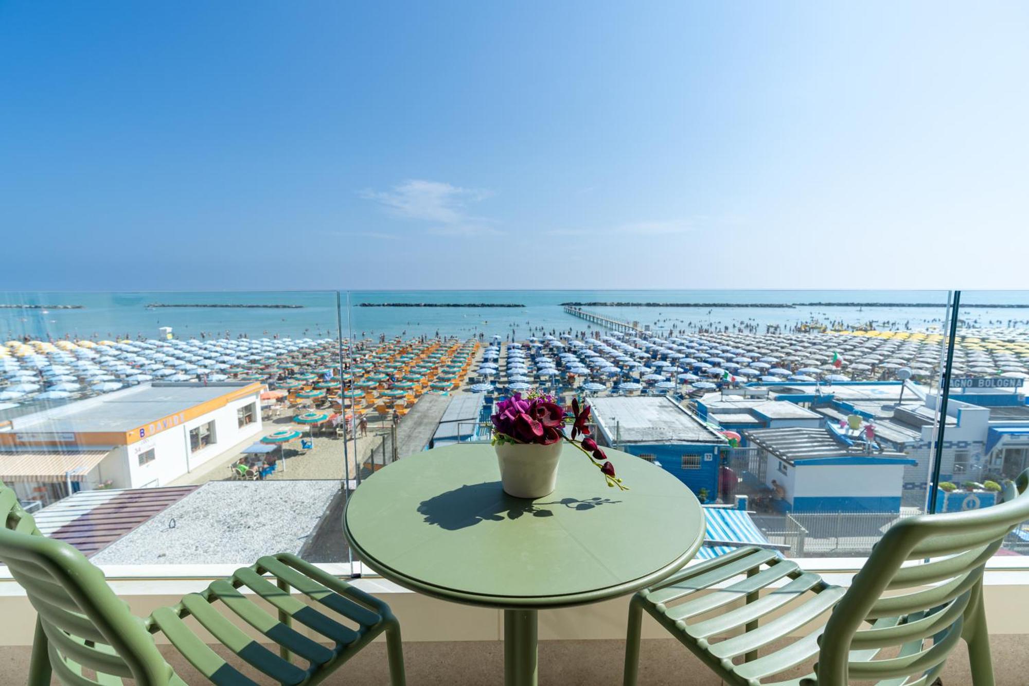 Miomar Beach Hotel Cesenatico Esterno foto